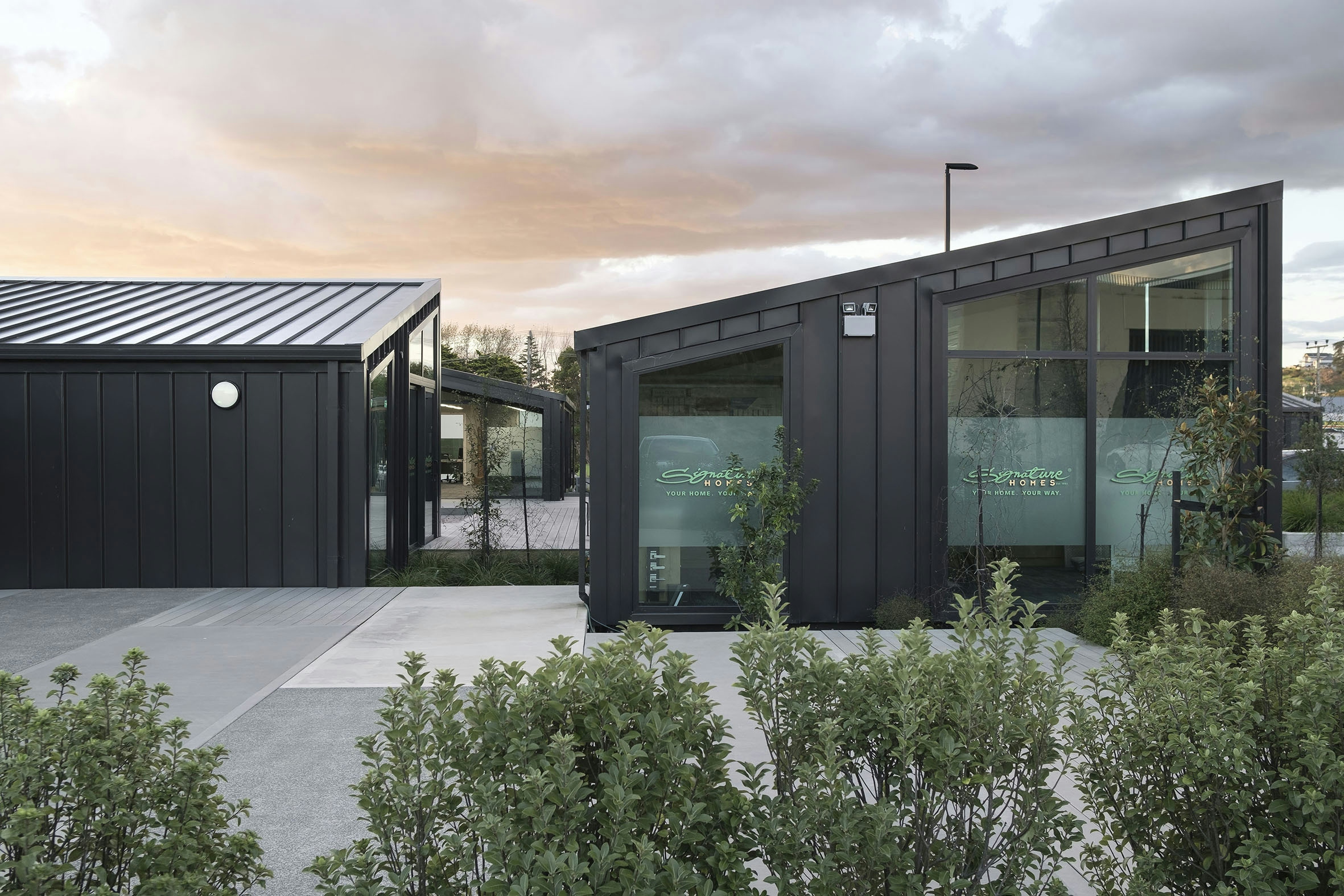 Mako Silverdale Office Pods